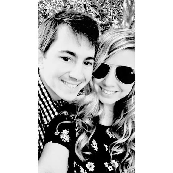 Meet your Posher, Michelle - Picture 1 of 1